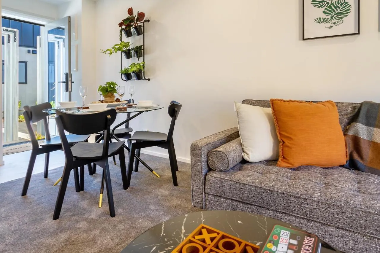 基督城Modern Chic Retreat 2 Bed, 2 Bath: Riccarton公寓 0*, 基督城 新西兰
